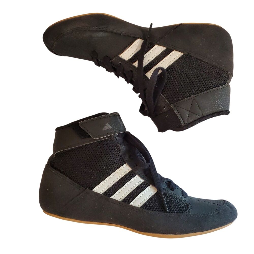 Adidas Boys size 2.5 Wrestling Shoes w/ ankle strap Black White HVC 2 Youth Kids